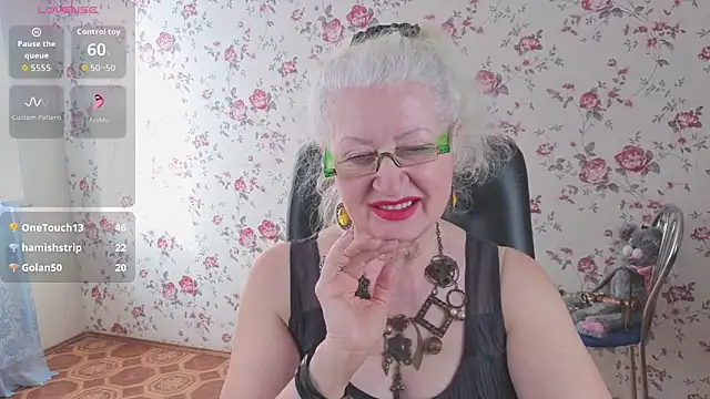 Maya_Mayflower's cam snapshot