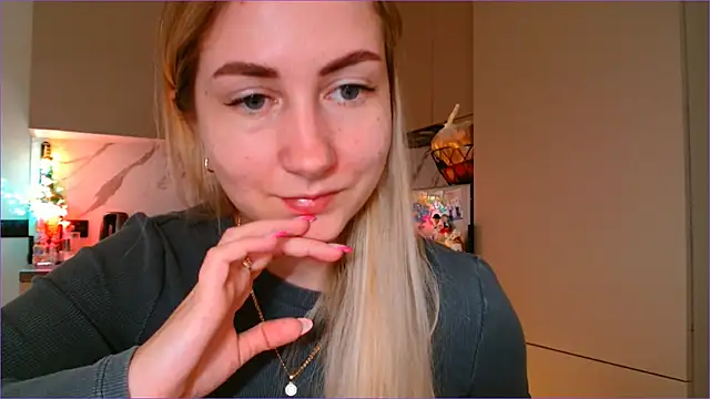 BluueSilk live sex cam