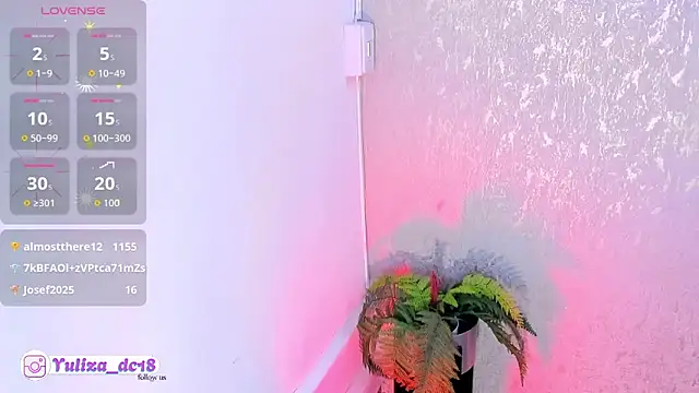 Luxury_Woman's cam snapshot