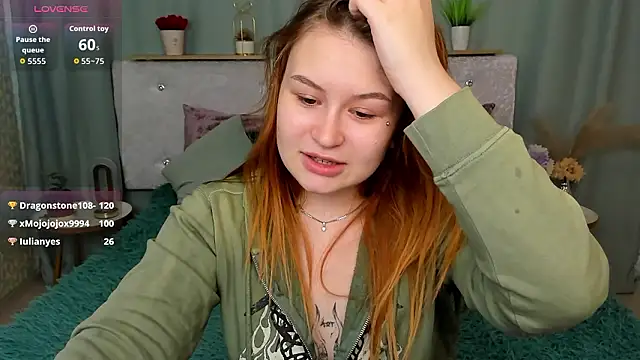 MilanaXHoney live sex cam