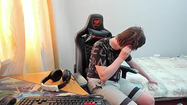 iliaskrislove live sex cam