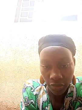 Petite_li live sex cam