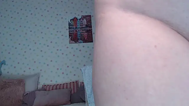 little_paw_'s cam snapshot