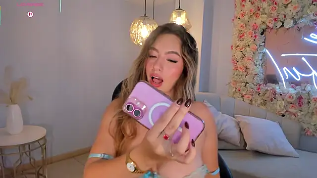 BellaRose_X's cam snapshot