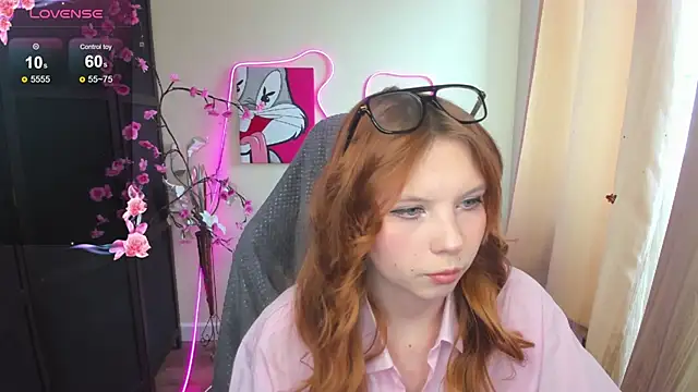 EmberVexen's cam snapshot