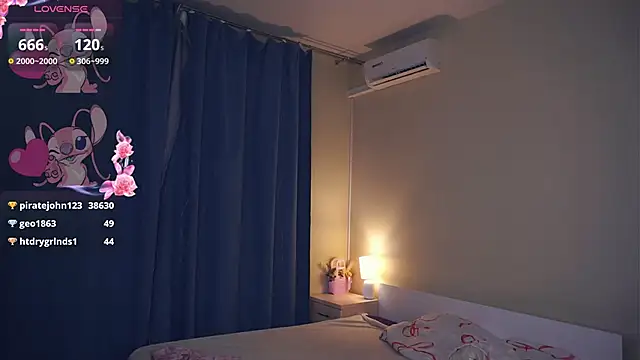 LoraDavi live sex cam