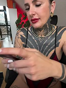 KathaleaNoir live sex cam