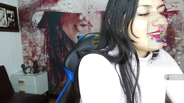 gigi_gilt_'s cam snapshot