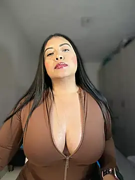 cami_ortiz__'s cam snapshot