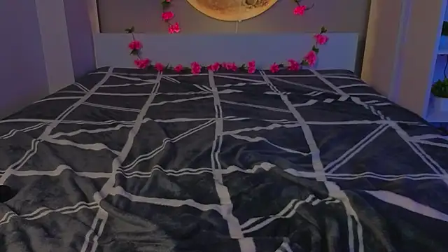 LauraHansil's cam snapshot