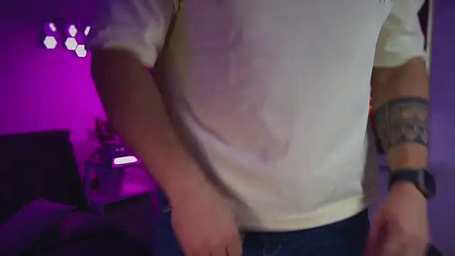 Sweeet__boy live sex cam