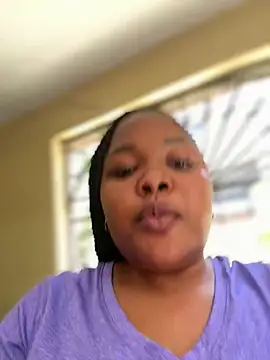 Sexybubblebuttt's cam snapshot