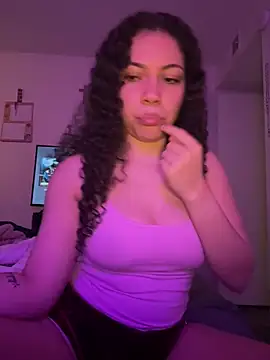 ladylavish's cam snapshot