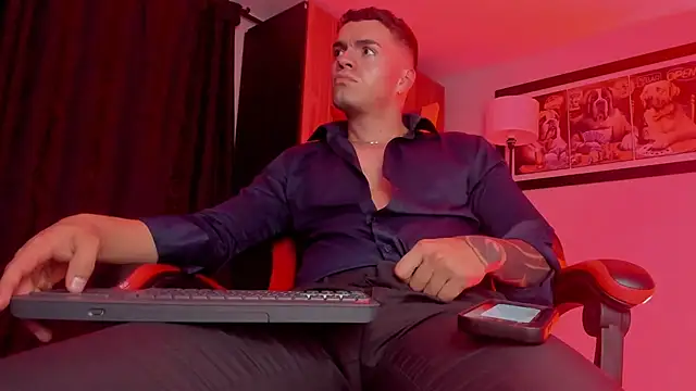 ALPHA_DOMINUS_'s cam snapshot