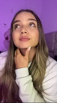 AnnyLopezzz_'s cam snapshot