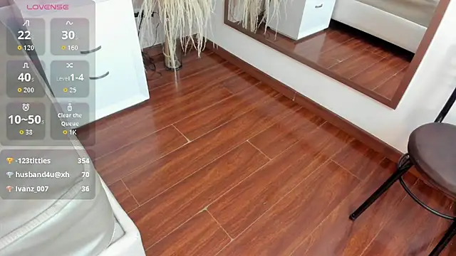 Ari_lynn_'s cam snapshot