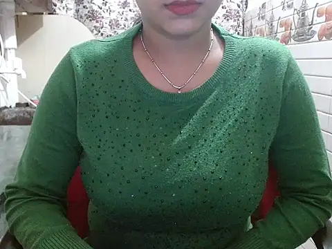 LovingPihu's cam snapshot