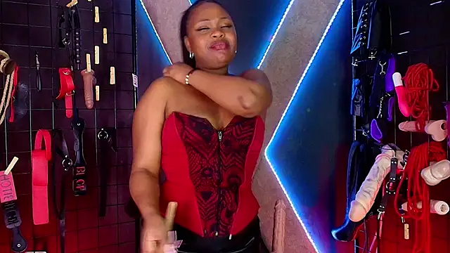 MrEbonybdsm live sex cam