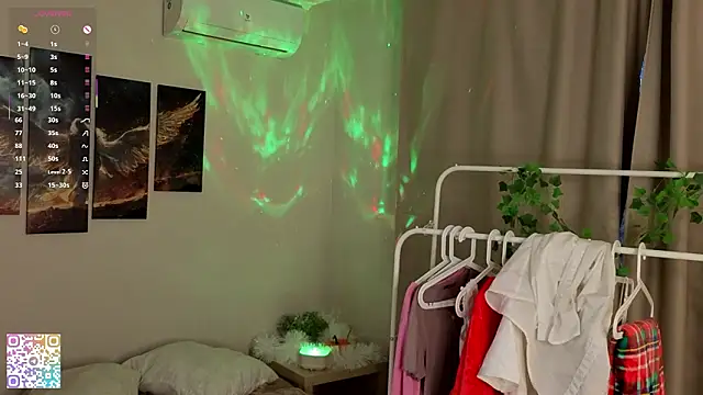 DavinaParady's cam snapshot