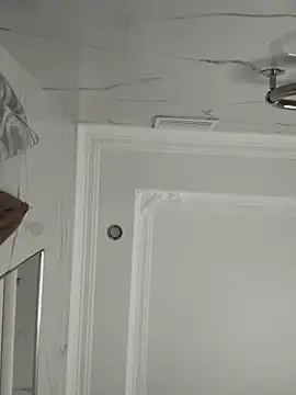 KikiWatson live sex cam