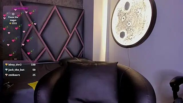 Maddy__bigboobs's cam snapshot