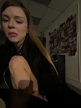 MarilynNova's cam snapshot