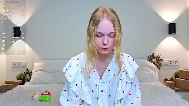 GhisllaineWestler's cam snapshot