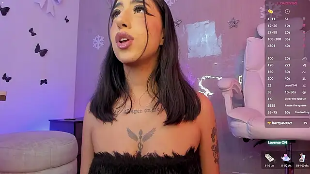 Kendramillerr_1's cam snapshot