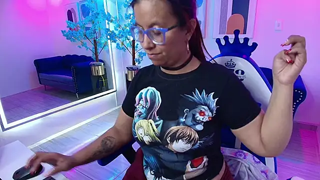 Amber__rouge's cam snapshot