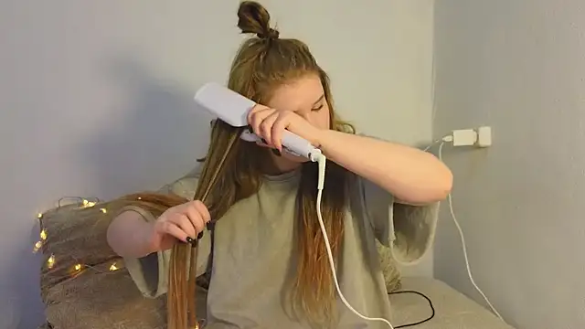 LaseyMoon's cam snapshot