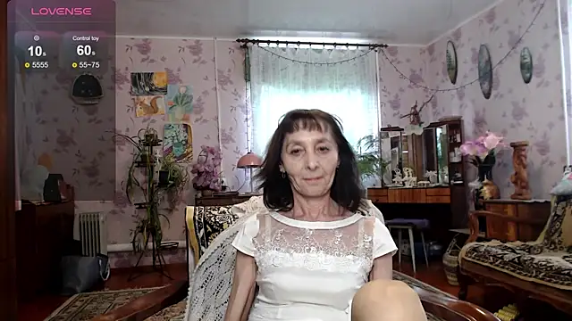 Angelina-Missteria live sex cam