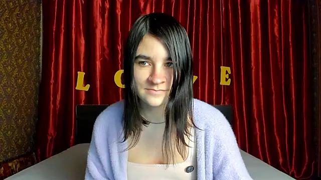 _Polly_Love_'s cam snapshot