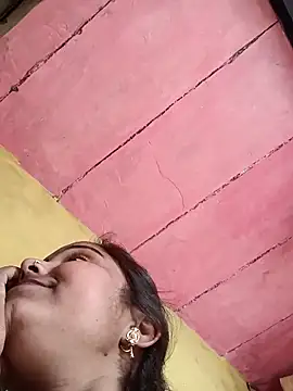 Pooja_hote live sex cam