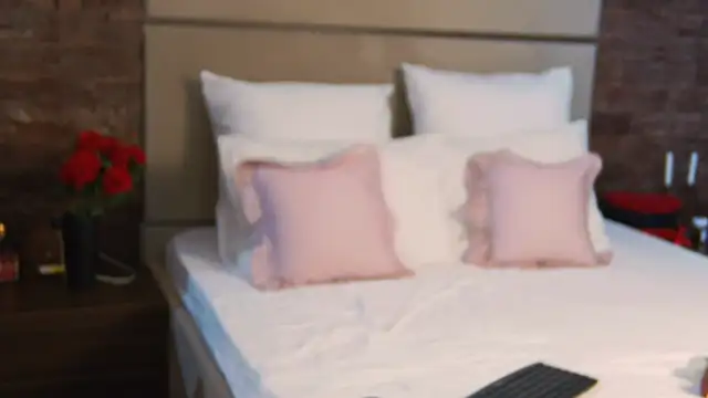 MayaMusee live sex cam