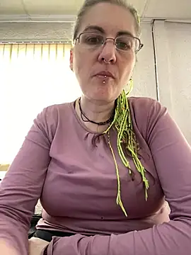 Est_10's cam snapshot