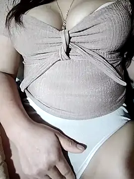 embe889's cam snapshot