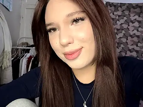 Mia_Brurherts's cam snapshot