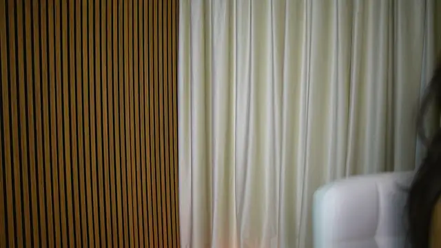 FoxieJullia's cam snapshot