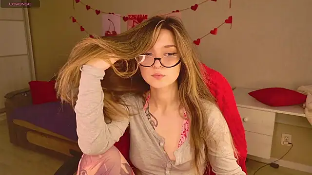 BellaSink's cam snapshot