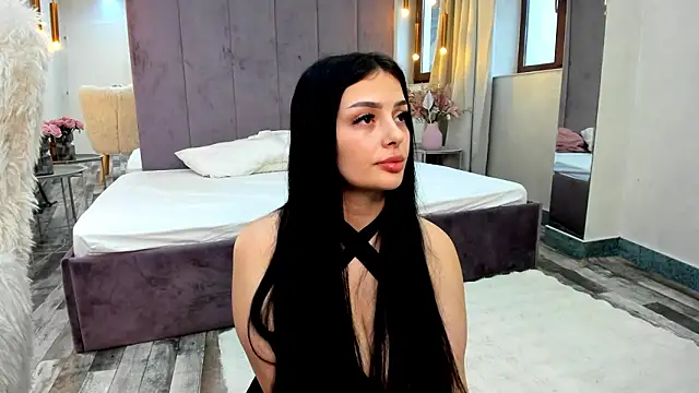 ElyaRose_'s cam snapshot