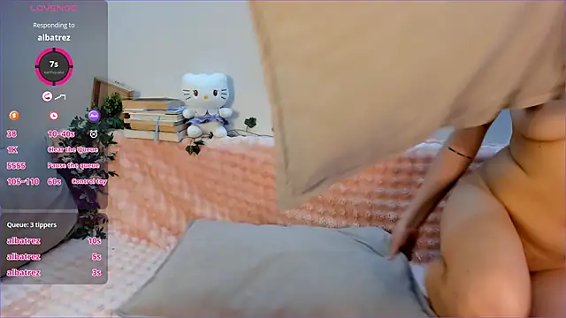 nora_babyu's cam snapshot