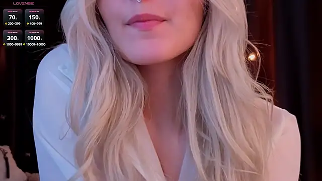 ShyniAlice live sex cam