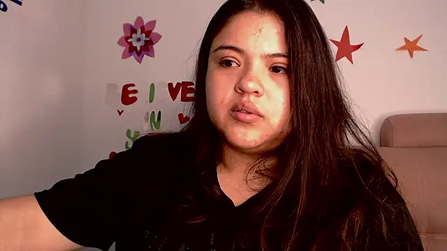 lizzie_c's cam snapshot