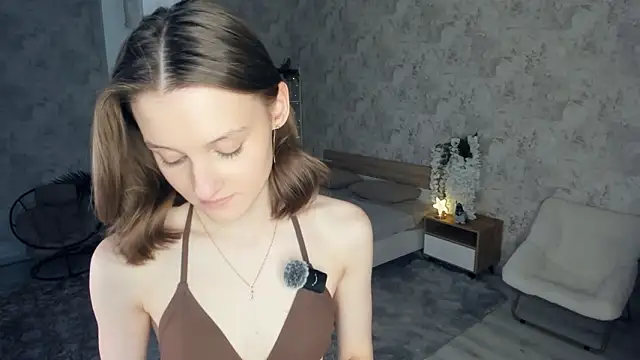 LianneBynon's cam snapshot