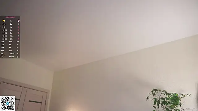 RoxannaCarver live sex cam