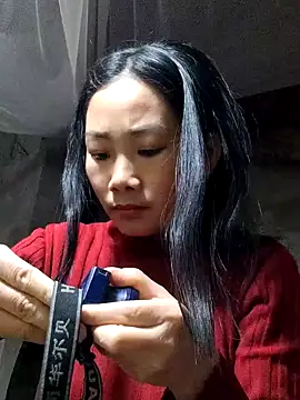 gio-thu live sex cam