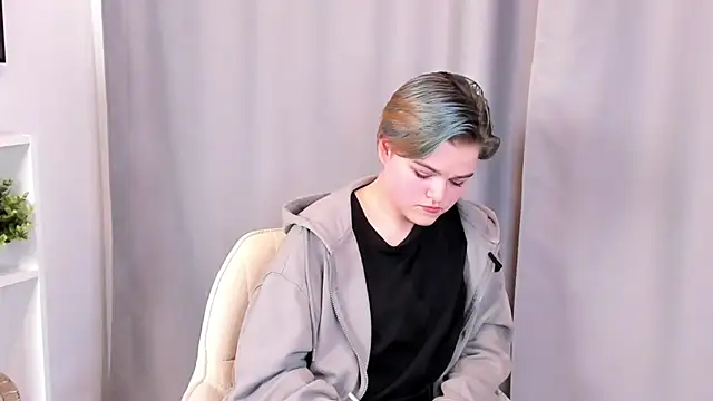 RoyceCamon's cam snapshot