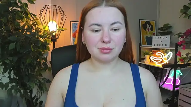 LAYLAxSTAR live sex cam