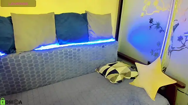 SelinLi's cam snapshot