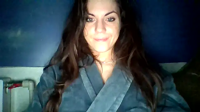 AliceTailor's cam snapshot